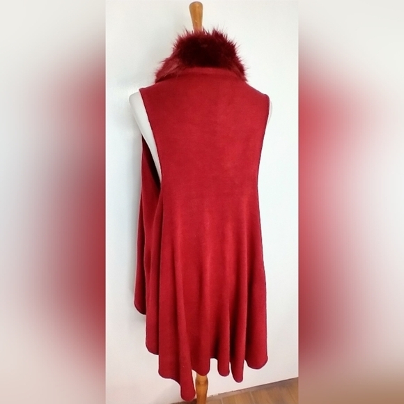 FAUX FUR TRIMMED VEST - Picture 4 of 5